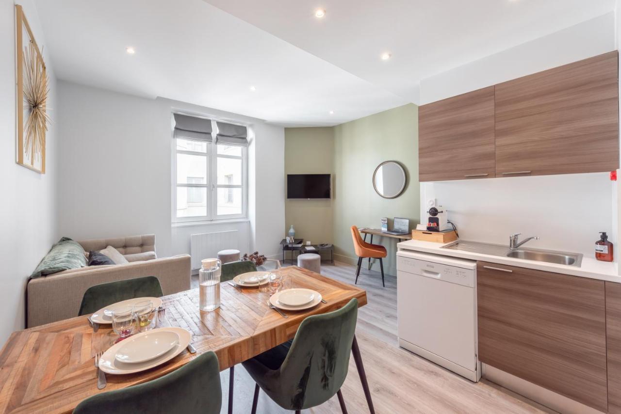 Le Pompadour - Magnifique T2 Place Bellecour 4Eme Etage Sans Ascenseur - 4Th Floor No Elevator 里昂 外观 照片